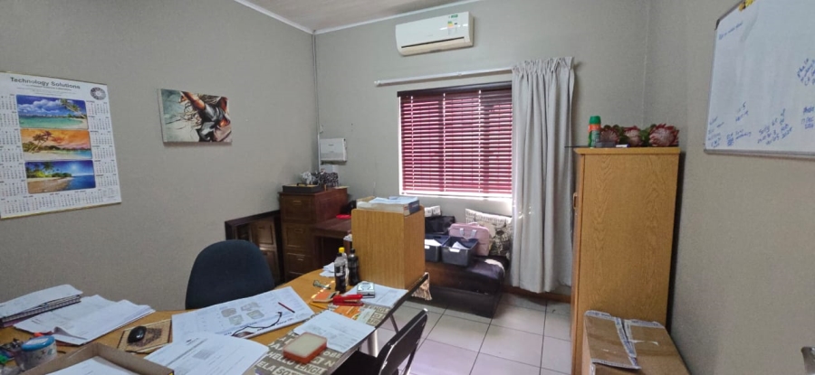 4 Bedroom Property for Sale in Bodorp North West